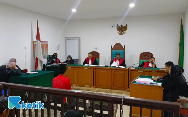 Thumbnail Berita - Kasus Peredaran Ekstasi 40 Butir di Jakabaring, Terdakwa Sukandi Terima Vonis Lebih Ringan