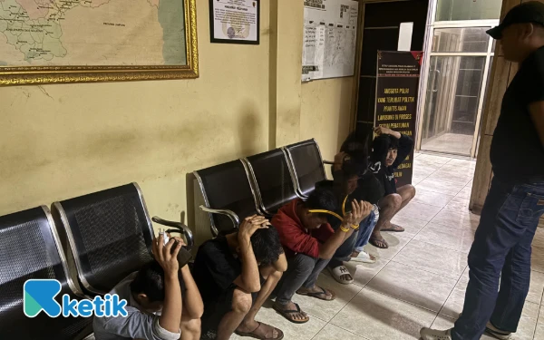 Thumbnail Berita - Polda Sumsel Tangkap 5 Pelaku Pungli di Lampu Merah Tol Keramasan