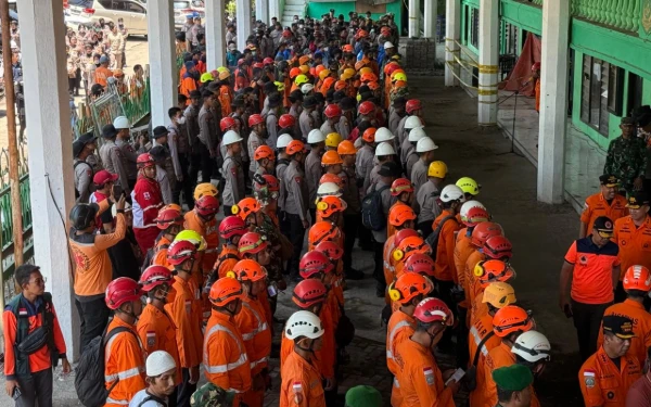 Thumbnail Berita - BNPB Serahkan Tahap Pemulihan Reruntuhan Ponpes Al Khoziny ke BPBD Jawa Timur