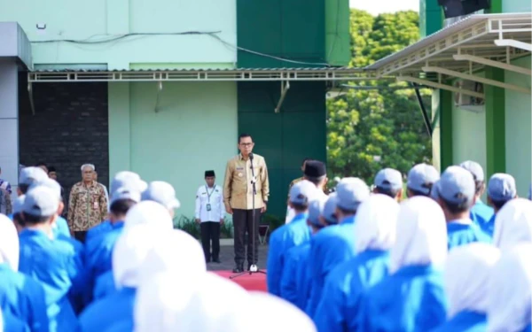 Thumbnail Berita - ‎Wali Kota Nurochman Kenalkan Program 1.000 Sarjana ke Siswa MAN  ‎