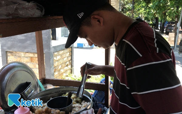 Thumbnail Berita - Semangat Garuda Membara, Masyarakat Doakan Timnas Jelang Laga Indonesia vs Arab Saudi