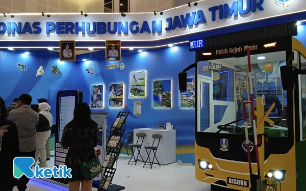 Thumbnail Berita - Dinas Perhubungan Usung Trans Jatim: Transportasi Digital yang Nyaman dan Terjangkau di Jatim Fest 2025