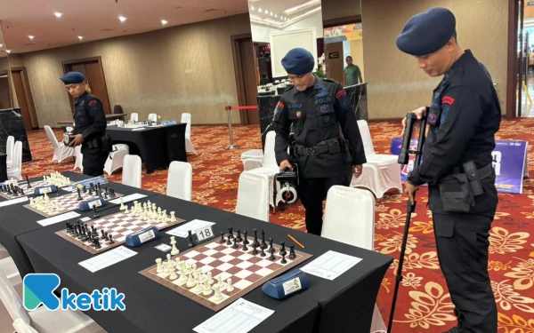 Thumbnail Berita - Sterilisasi Ketat di Venue Pornas XVII Korpri 2025, Tim Gegana Polda Sumsel Siaga Penuh