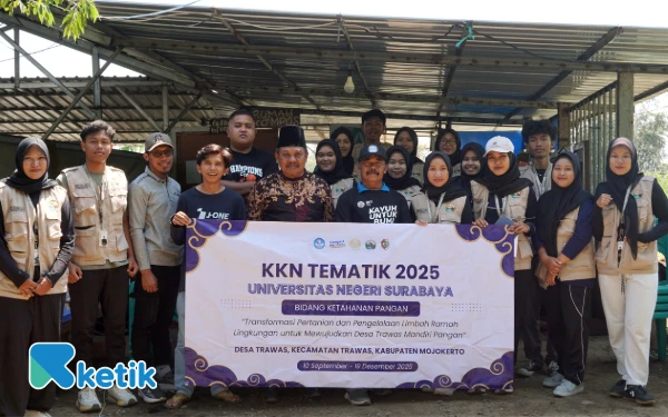 Thumbnail Berita - Wujudkan Gerakan Hijau, KKNT Unesa Kolaborasi Aktif dengan Pemerintah Desa Trawas Mojokerto