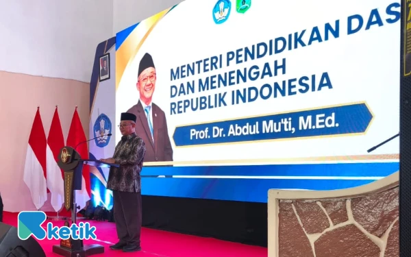 Thumbnail Berita - Kunjungi SDK Sang Timur, Mendikdasmen Paparkan Revolusi Pendidikan Nasional