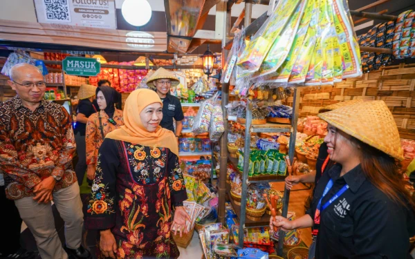 Thumbnail Berita - Khofifah Buka PRJ Surabaya 2025: Wujud Sinergi untuk Ekonomi Jatim yang Tumbuh dan Inklusif