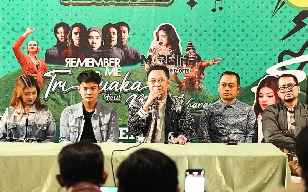 Thumbnail Berita - Konser Musik di Alam Terbuka, Sound of Ijen Caldera 2025 Promosikan UNESCO Ijen Geopark