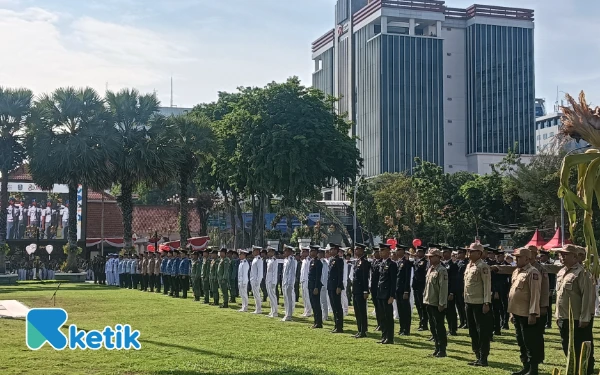 Thumbnail Berita - Puncak Peringatan HUT ke-80 Jawa Timur Penuh Khidmat dan Meriah