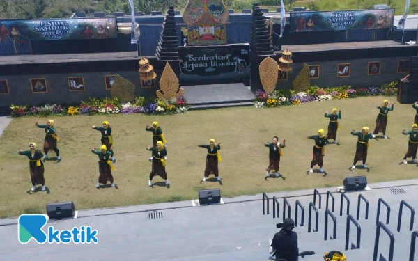 Thumbnail Berita - ‎Tari Sanduk Diusulkan sebagai Warisan Budaya Tak Benda Kota Batu  ‎