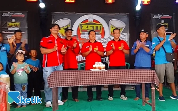 Thumbnail Berita - Rayakan HUT ke-5 ZETT Community, Wakil Bupati Tulungagung Berharap Jadi Wadah Positif Pecinta Otomotif