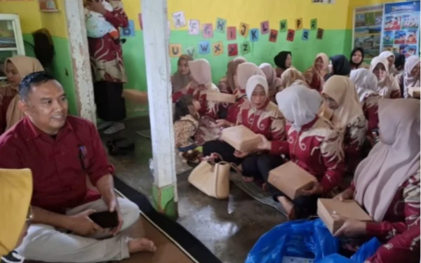 Thumbnail Berita - Komisi D DPRD Lumajang Dorong Kader Gerbangmas Jadi Garda Depan Bangun Keluarga Sehat