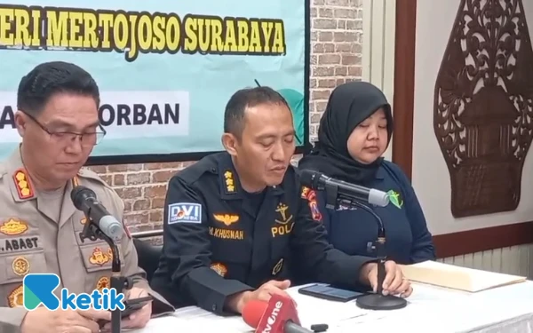 Thumbnail Tim DVI Polda Jatim Identifikasi Jenazah Ke-53 Ponpes Al Khoziny