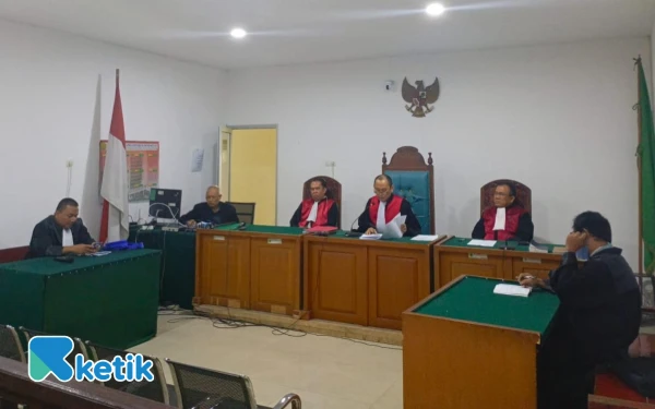 Thumbnail Berita - Dua Kurir 14 Kg Sabu Divonis Mati Hakim PN Palembang