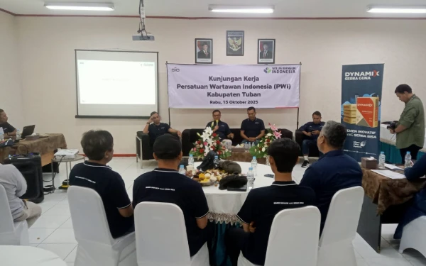 Kunker ke PT Solusi Bangun Indonesia, PWI Tuban Tinjau Produksi Semen hingga Lokasi Pemberdayaan Masyarakat