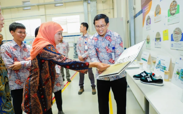 Thumbnail Berita - Gubernur Khofifah Resmikan Groundbreaking Pabrik Alas Kaki Dyeing-Finishing PT Coats Rejo Pasuruan