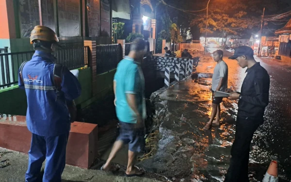 Thumbnail Berita - Mojorejo Banjir Lagi! Sampah dan Drainase Jebol Ancam Keselamatan Warga Batu