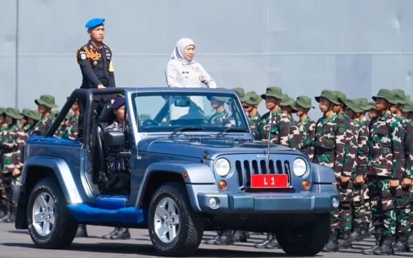 Pembaretan Kolektif SMA Negeri Taruna Se-Jatim, Gubernur Khofifah: Siapkan Disiplin dan Integritas Menuju Indonesia Emas 2045
