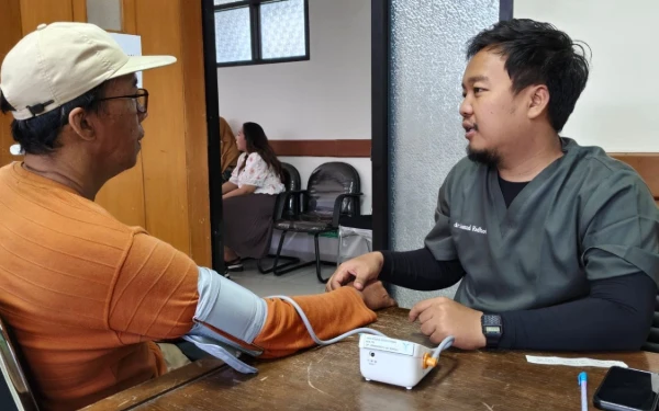 Thumbnail Berita - Kanker Prostat Duduki Peringkat Ke-5 di Indonesia, Deteksi Dini Jadi Kuncinya