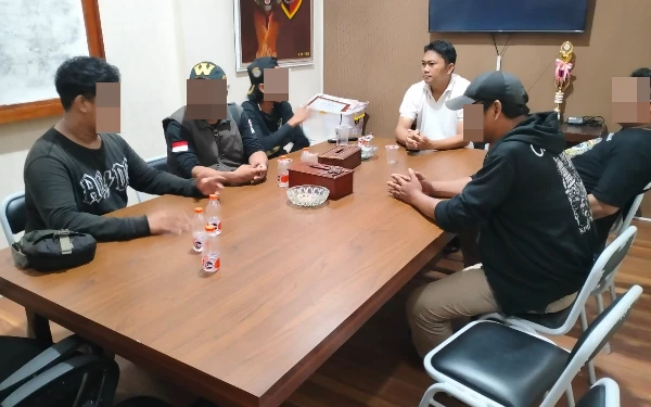 Thumbnail Dimediasi Polres Pekalongan, Keributan di Angkringan Ambon City Kajen Berakhir Damai