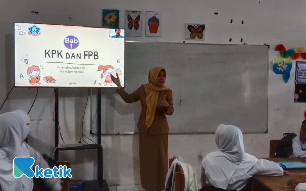 Thumbnail Berita - SDN Jelgung 1 Sampang, Sekolah Berkualitas dengan Guru Kreatif dan Siswa Berprestasi