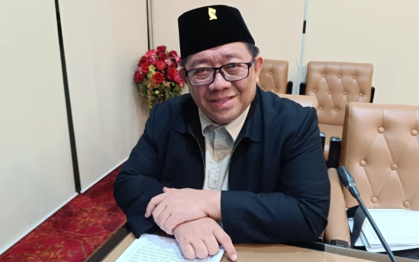 Thumbnail Berita - Perda Bandara Abdulrachman Saleh Tak Dicabut, DPRD Jatim dan Khofifah Kompak Pertahankan Kewenangan Provinsi