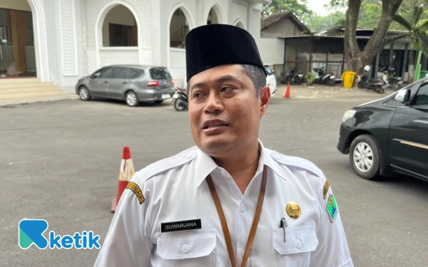 Thumbnail Menyambut Hari Santri Nasional, Siswa Islam di Kota Malang Gunakan Busana Muslim