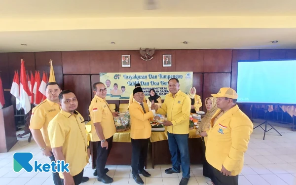 Tabur Bunga hingga Pasar Murah Warnai Peringatan HUT Ke-61 Partai Golkar di Mojokerto