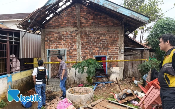 Thumbnail Berita - Rumah di Demang Lebar Daun Ludes Terbakar, Diduga Akibat Korsleting Listrik