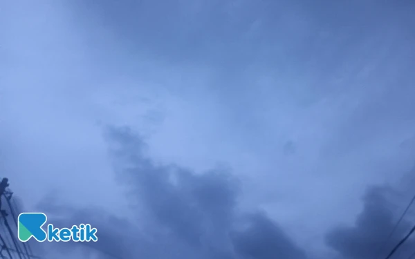 Thumbnail Berita - Cuaca Kota Surabaya 22 Oktober 2025 Diperkirakan Hujan Ringan, Begitu Juga Lumajang