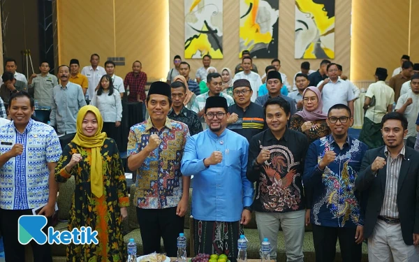 Thumbnail Berita - Bawaslu Bondowoso Tegaskan Komitmen Transparansi Melalui Penguatan PPID dan JDIH