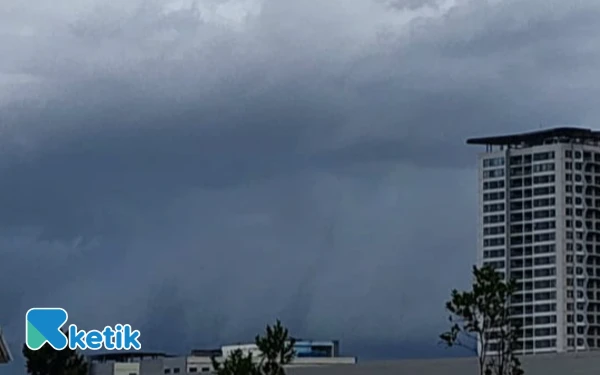 Thumbnail Berita - Cuaca Kota Bandar Lampung 23 Oktober 2025 Diprakirakan Hujan Ringan, Denpasar Berawan