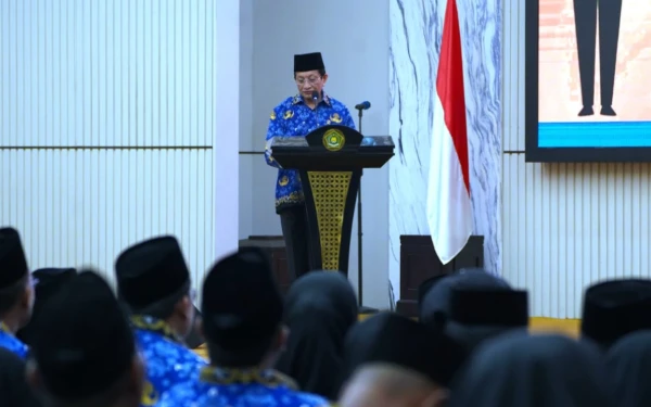 Thumbnail Berita - Pesan Menag Nasaruddin Saat Lantik 13.224 PPPK: Jadilah Solusi bagi Masyarakat