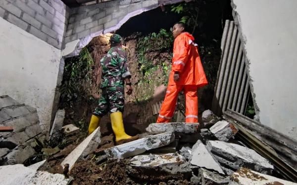 Thumbnail Berita - Bencana Beruntun di Pekan Ketiga Oktober, BNPB Minta Warga Waspada