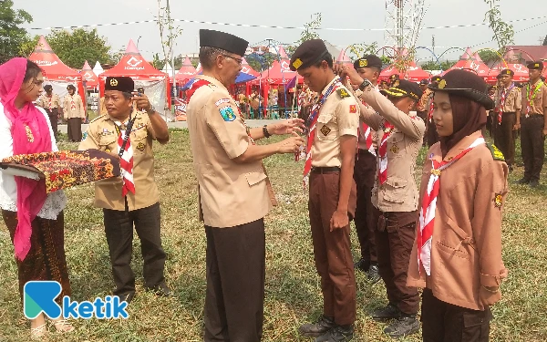 Thumbnail Berita - Wani Nyalakan Inspirasi! 709 Pramuka Ramaikan Raimuna Cabang Surabaya 2025