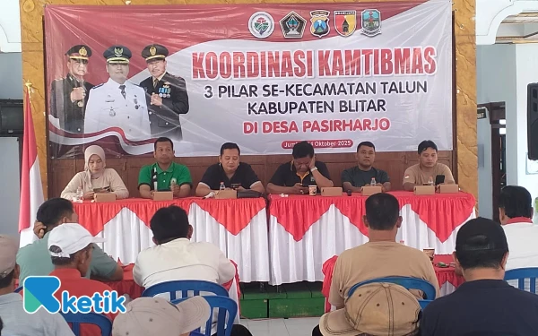 Thumbnail Berita - 3 Pilar Kecamatan Talun Rapatkan Barisan, Dorong Pemasangan CCTV dan Sinergi Desa Demi Keamanan Wilayah