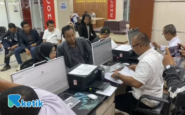 Thumbnail Berita - Dituduh Fitnah Siswa, Guru SMKN 7 Palembang Lapor Balik Wali Murid ke Polda Sumsel