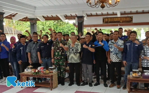 Thumbnail Berita - Gelar Leadership Camp di Sleman,  KSBSI Tegaskan Peran Buruh Ujung Tombak Indonesia Emas 2045