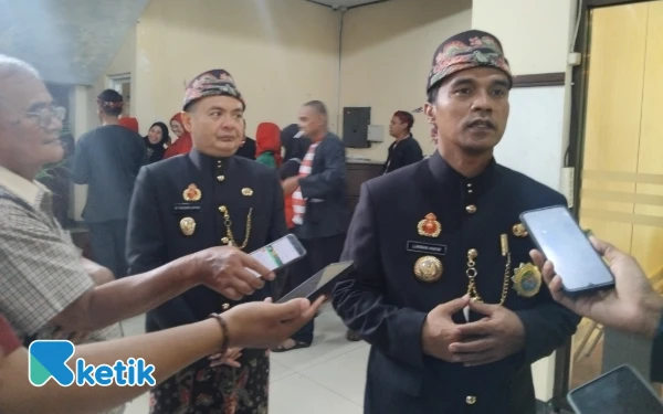 Thumbnail Berita - Bupati dan Wakil Bupati Bangkalan Terima Gelar Persaudaraan Adat dari Praja Mangku Alaman Yogyakarta