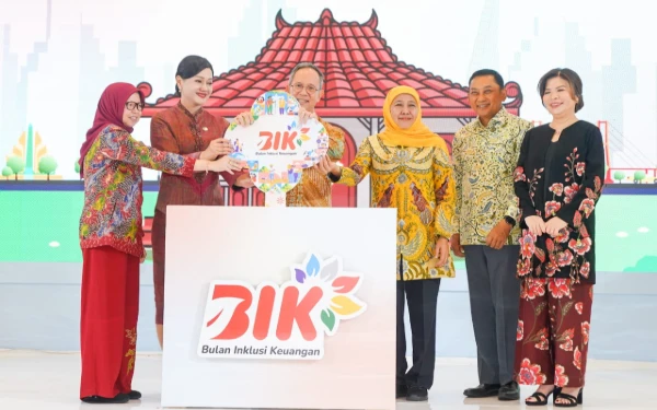 Gubernur Khofifah Hadiri Puncak BIK dan FinExpo 2025, Sebut Jatim Penggerak Ekonomi Nasional