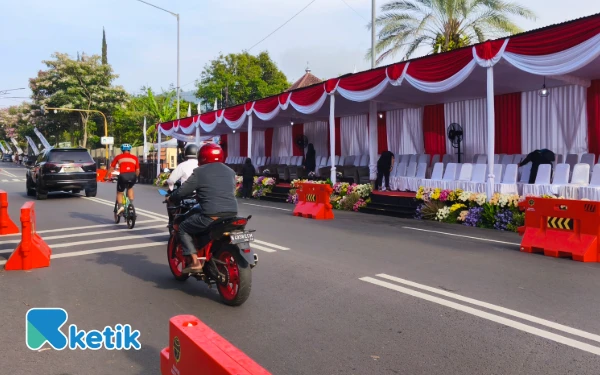 Thumbnail Berita - Ada Batu Art Flower Carnival, Jalan Pattimura Kota Batu Ditutup Total