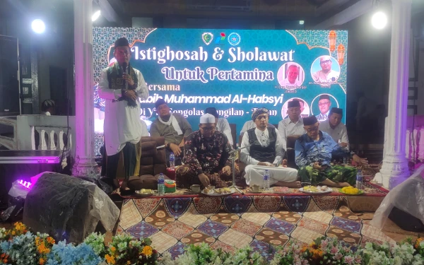 Pertamina Ngalab Berkah Lewat Istighosah & Sholawat Bersama Santri YPI Songolas Tuban
