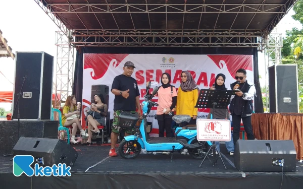 Semarak Sumpah Pemuda, Karang Taruna Wonobaja Gelar Acara Jalan Sehat