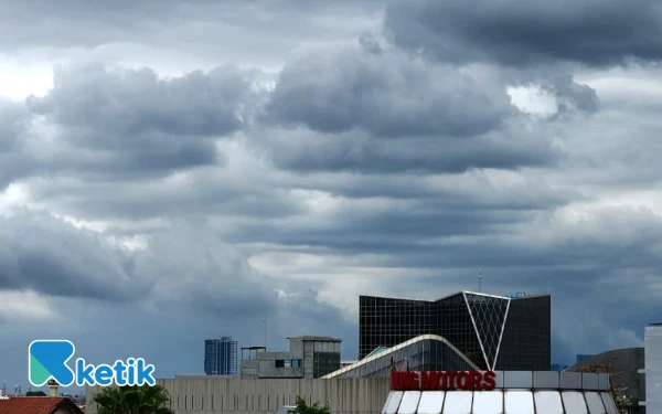 Thumbnail Berita - Cuaca Kota Bandung Senin, 27 Oktober 2025 Diprakirakan Berawan, Denpasar Hujan Ringan.