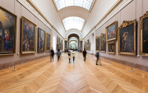 Pencurian Permata di Museum Louvre, Dua Pelaku Ditangkap