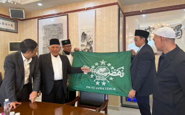 Thumbnail Berita - Terobosan PWNU Jatim! Siapkan Pertukaran Santri Indonesia-Tiongkok, Pendidikan Berkelas Dunia