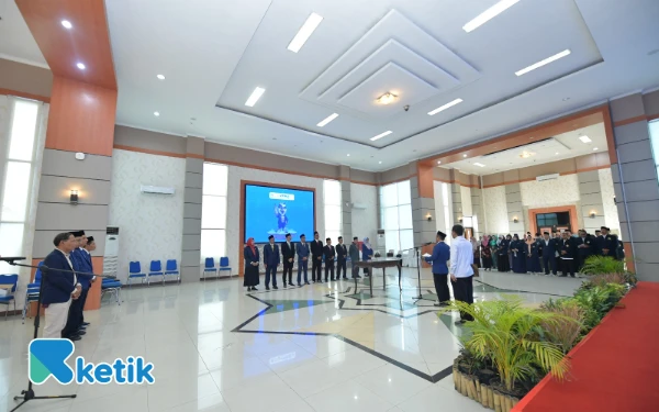 Thumbnail Berita - Universitas Trunojoyo Madura Lantik Dekan dan Direktur Pascasarjana Periode 2025-2029, Ini Nama-namanya