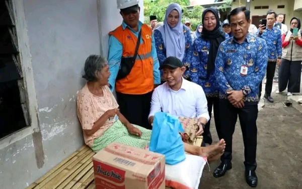 Wali Kota Lubuklinggau Salurkan Bantuan Sembako untuk Warga Siring Agung