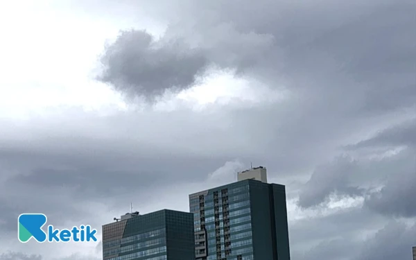 Thumbnail Berita - Cuaca Kota Surabaya 29 Oktober 2025 Diprakirakan Hujan Ringan, Begitu Juga Sidoarjo