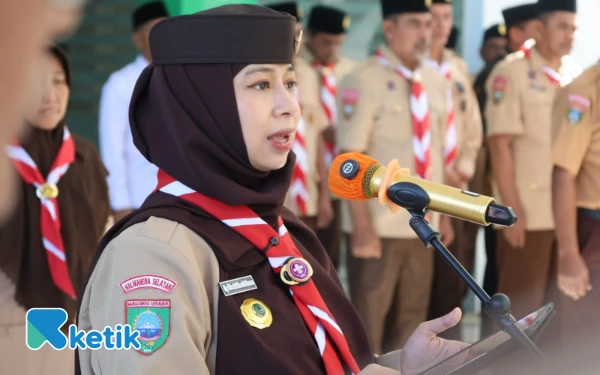 Thumbnail Berita - Rifa’at Al Sa’adah Bassam Beri Semangat Peserta Pramuka Halsel Menuju Gorontalo 2025