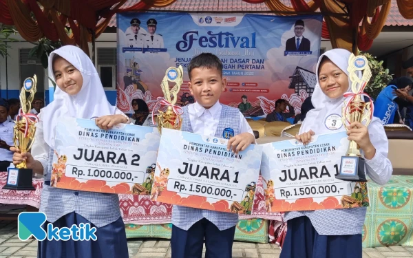 Thumbnail Berita - SMPN 2 Sajira Berjaya di FTBI Kabupaten Lebak, Raih 2 Emas dan 1 Perak